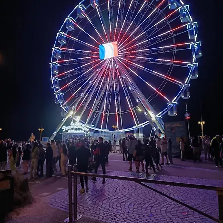 De Charme En Plein Centre-ville, 20 Min A Pied De La Et 5 Min Des Commerces Et Du Marche Saint-Jean-de-Monts